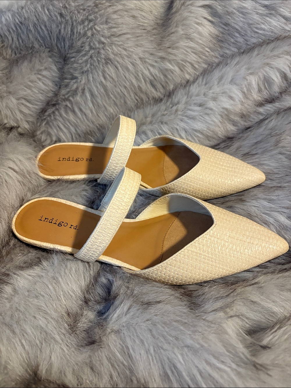 Indigo Cream Textured Pointed Slip-On Mules with Instep Strap
